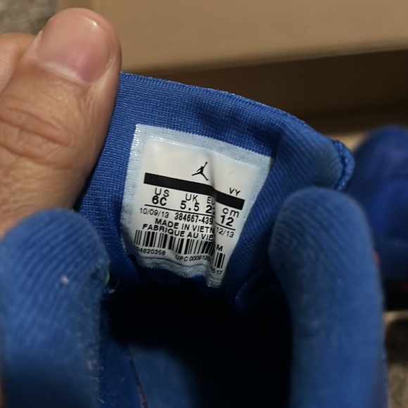 Jordan 6 - Picture 3 of 4